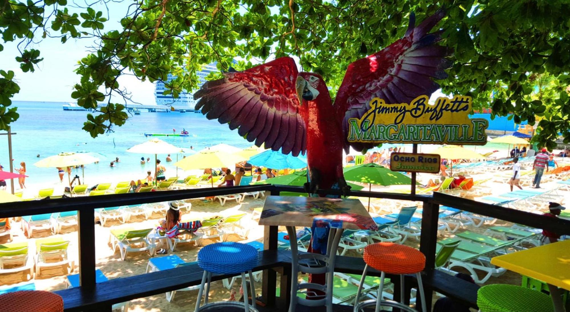 Oceanbreeze Jamaica Penthouse, 7-Minute Walk To Beach Ocho Rios Zewnętrze zdjęcie